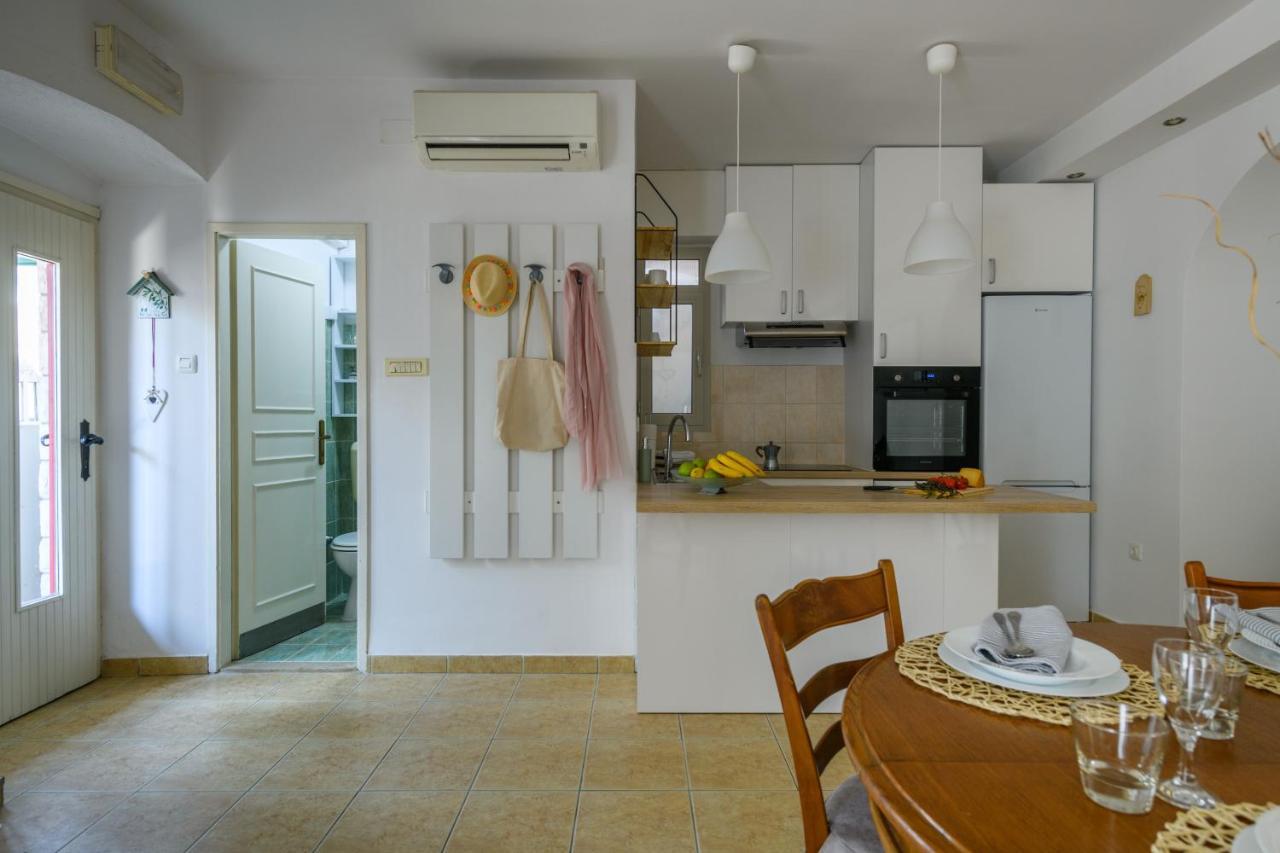 Apartman Aleksandra Pula Exterior photo